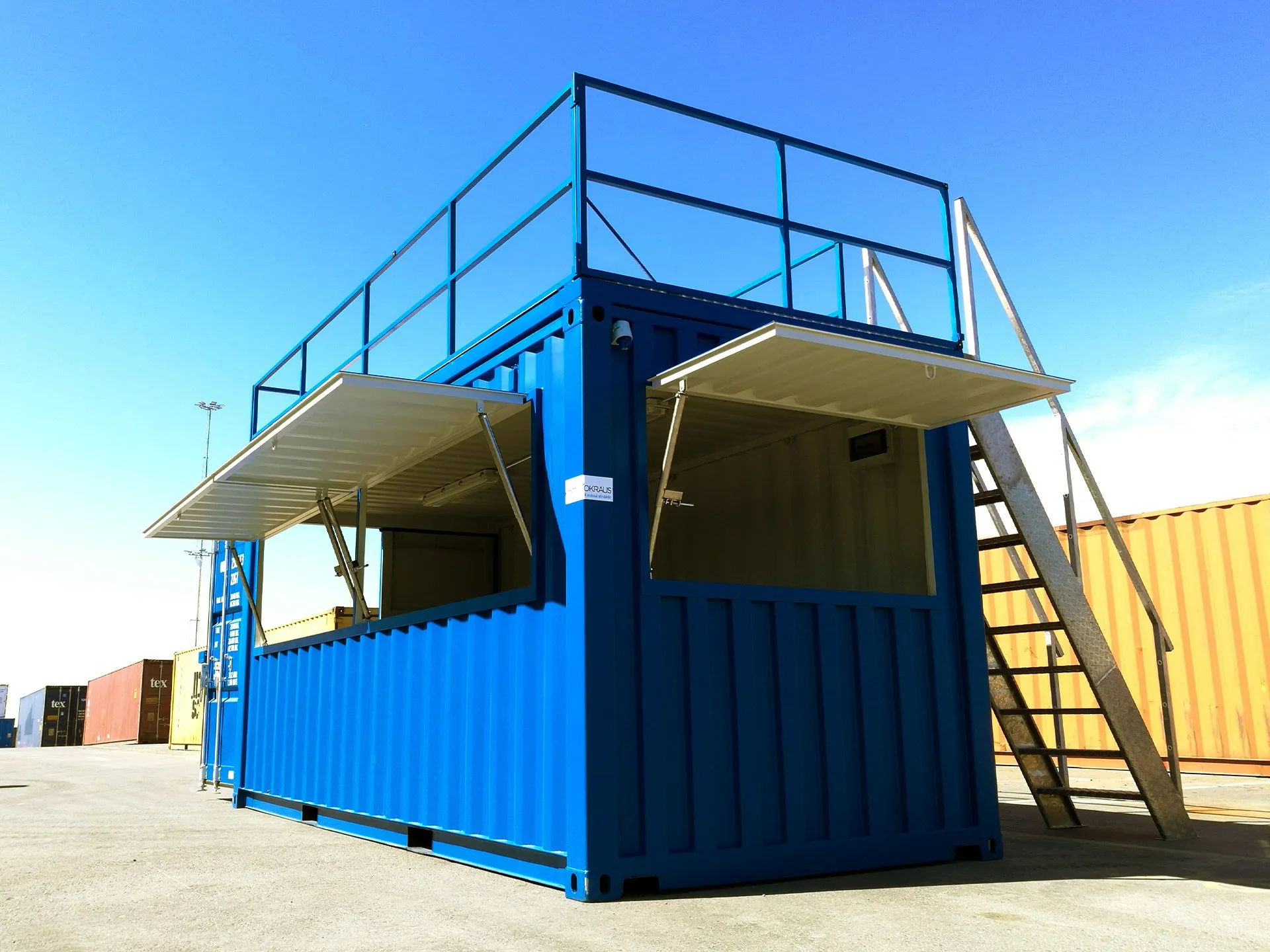 web26 20′ Store Container with a roof terrace - Image 1